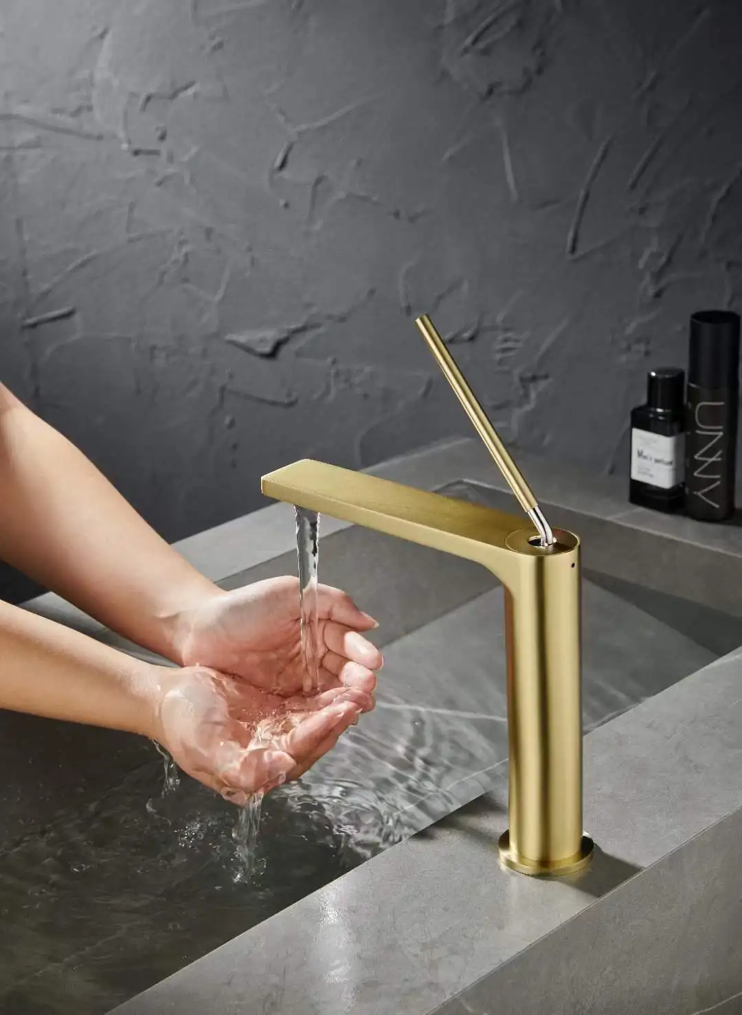 Grey Basin Faucet Bathroom Single lever Hot and Cold Sink Lead Free Mixer Tap Faucet Solid Brass Lavtory Faucet New Arrival