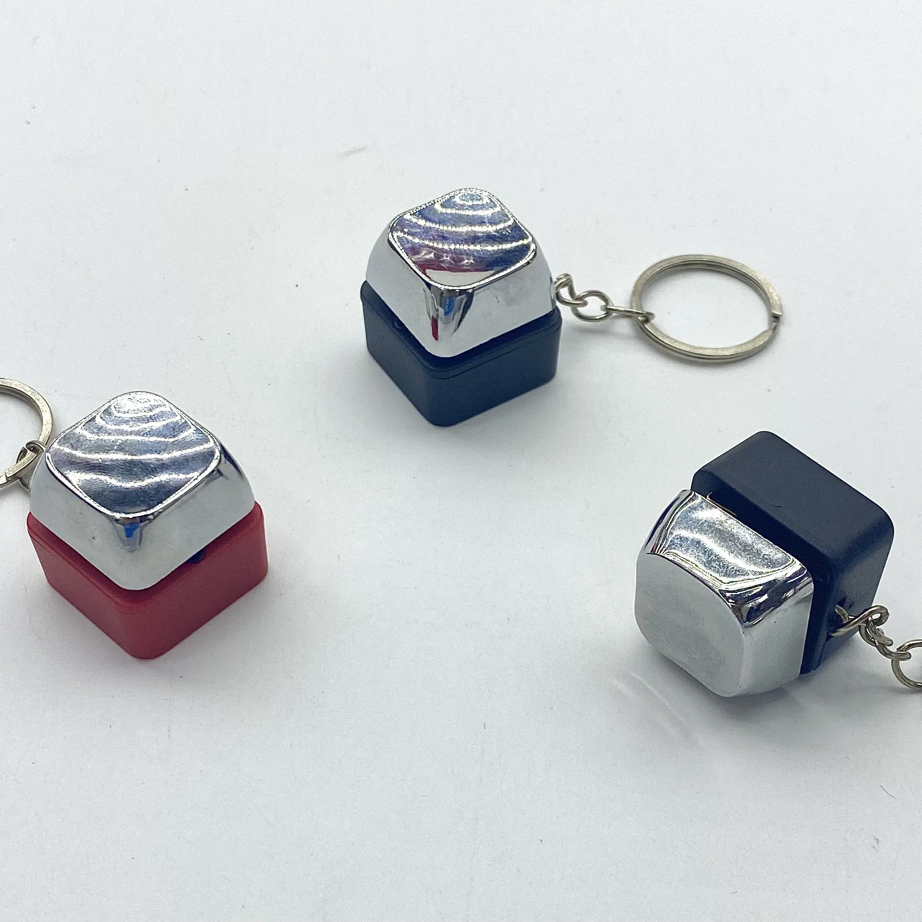 

Заряженные ключи являются электроотрезами электрическими подвесками и нажатием их электромилых людей. Брелки розыгрыш игрушечные подвески