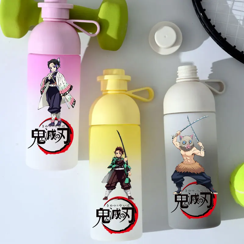 Garrafa de água reta beber boca copo das crianças demônio slayer levantamento corda presente 600ml fosco gradiente plástico bonito dos desenhos animados