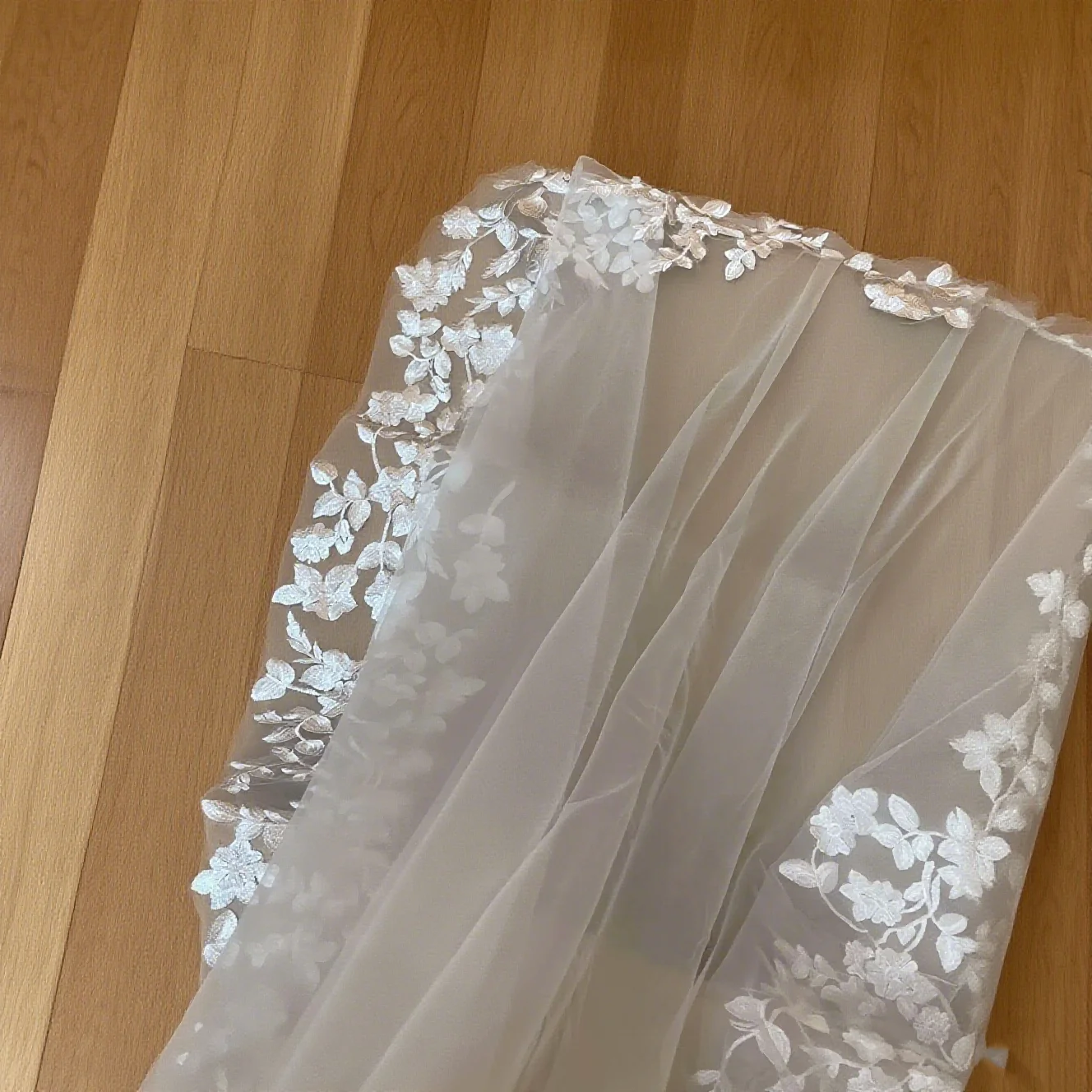 Charming Bridal Veils Luxurious Cathedral Long Voile Mariage Lace Wedding Veil Tulle With Comb Bride Accessories image 3