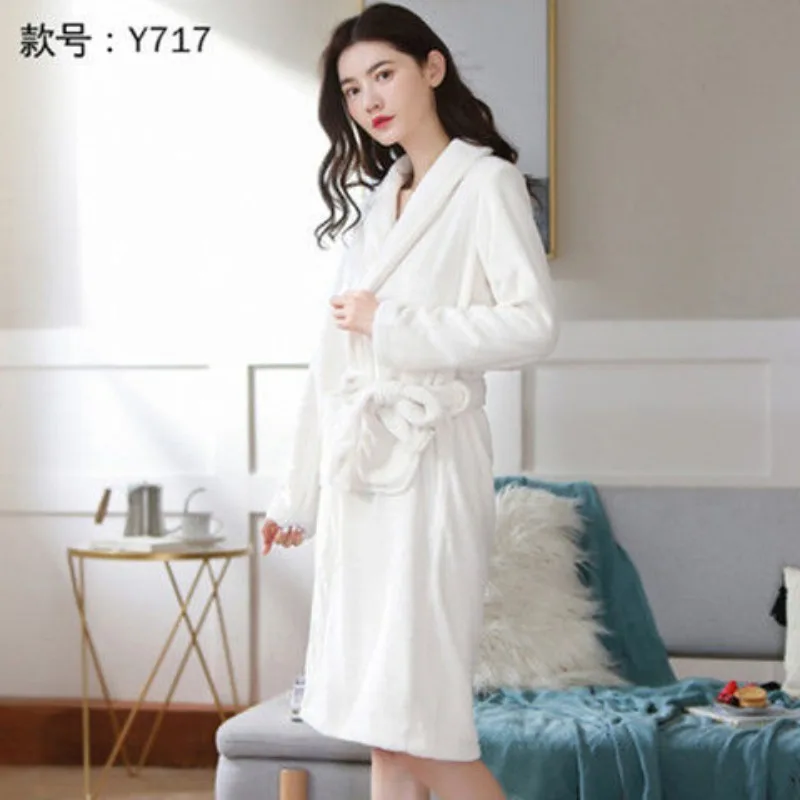 2023 Autumn and Winter New Ladies Robe Coral Fleece Warm Loungewear Loose Comfortable Bathrobe Extended Coat Relaxation Outwear