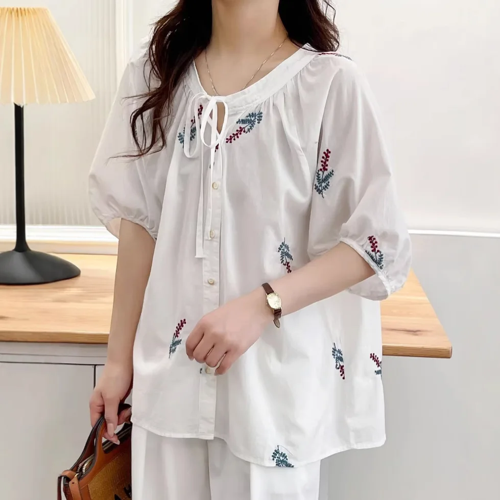 ใหม่2025ฤดูร้อนผ้าฝ้ายครึ่งแขนเสื้อผู้หญิงOคอเย็บปักถักร้อยLace-Up, Moriสาวภาษาฝรั่งเศสคําRetroหลวมตุ๊กตาเสื้อt56287CC