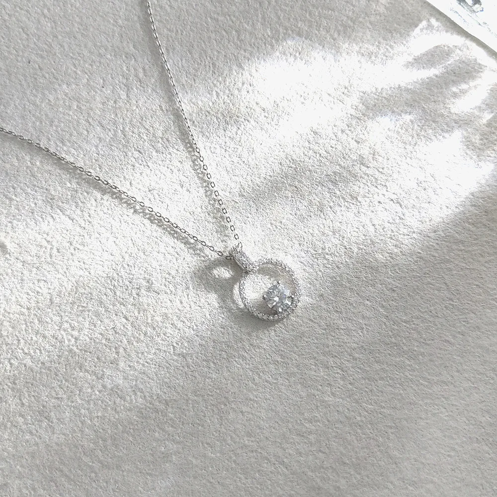 

BR 6.5mm S925 Sterling Silver Moissanite Necklace, Simple Round Pendant, Elegant Clavicle Chain for Women D VVS1 Fine Jewelry