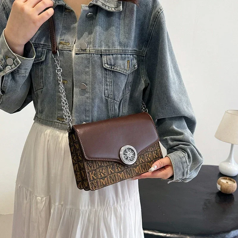 

Premium Handbag For Ladies, Luxury Leather Material, Famous Designer Tote Bag With Spacious Interior Optionv