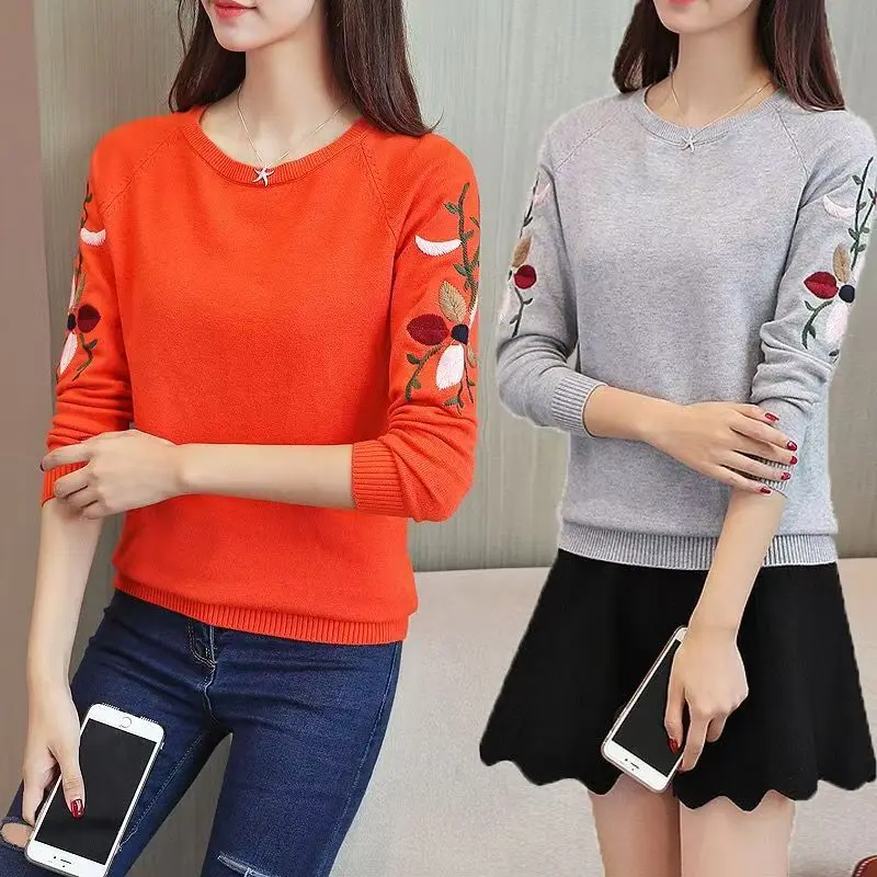 Autumn Winter Flower Embroidered Knitted Sweater Women Casual Loose Long Sleeve Top Party Basic Sweater Black White