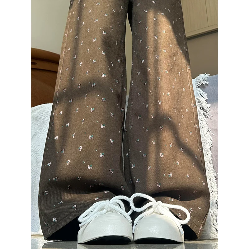 

Широкие джинсы с высокой талией в американском стиле ретро и цветочным принтом, женские осенне-зимние брюки-груша в стиле аpe, элитные брюки