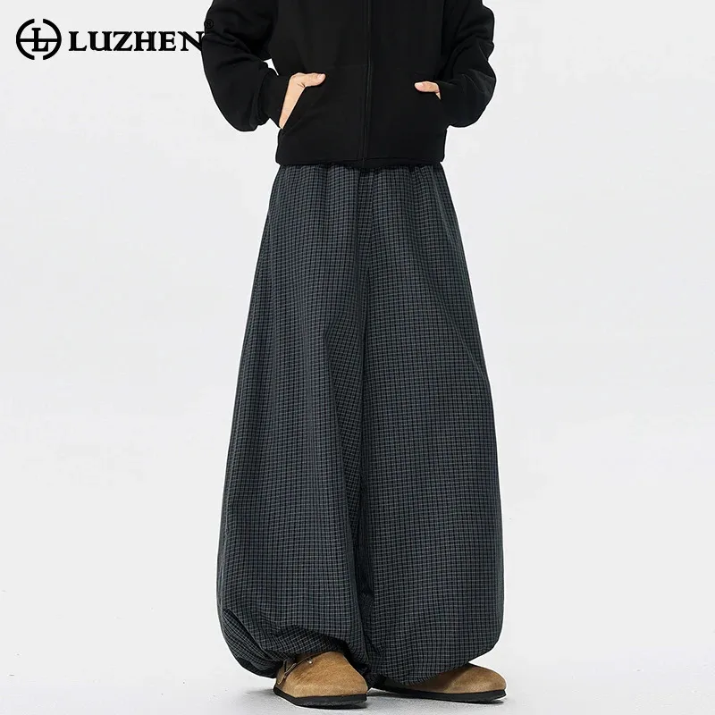 

Мужские повседневные брюки LUZHEN 2026: новые, свободные, с широкими штанинами, в клетку, с эластичным поясом, высокое качество, модель JY6117