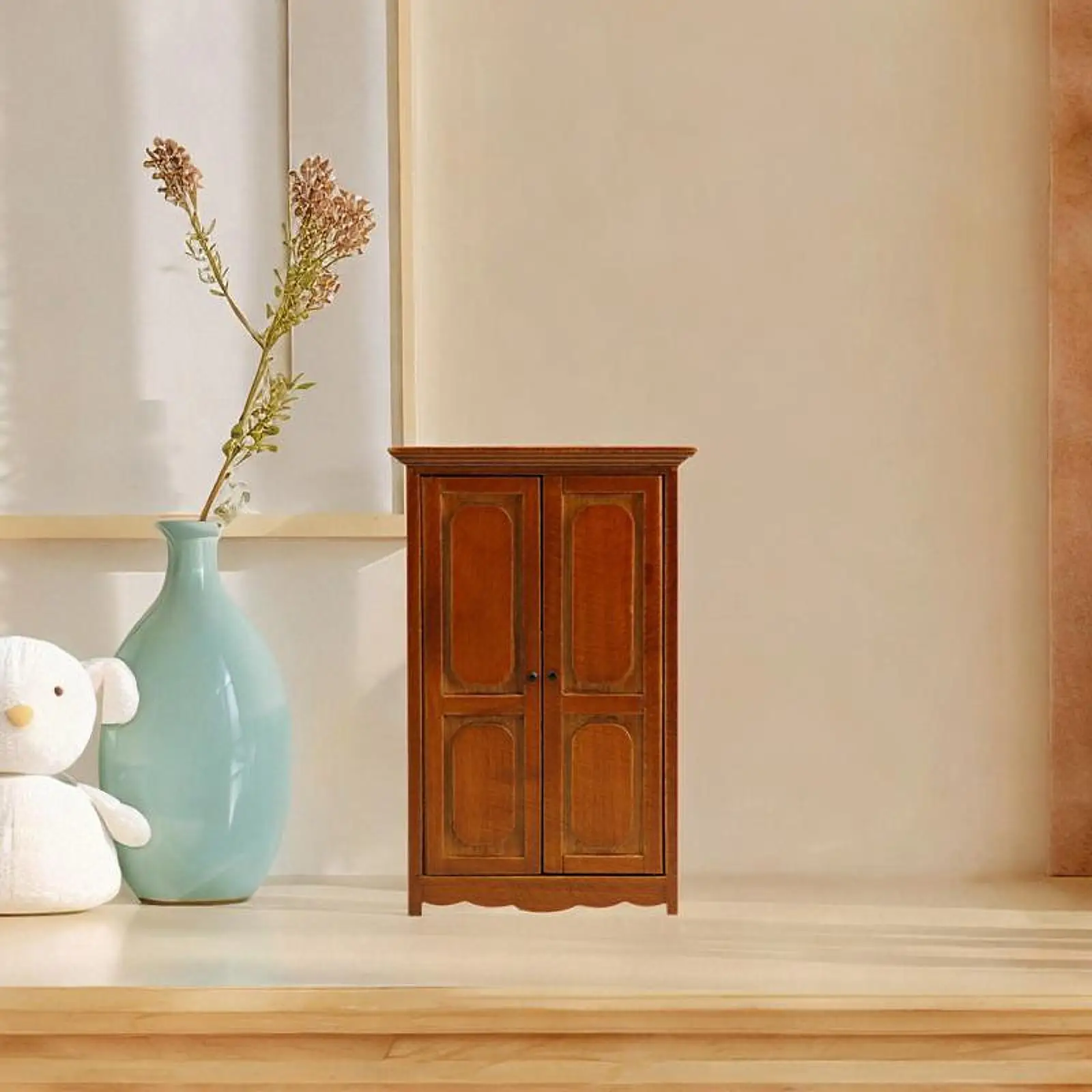 Poppengarderobekast 1:12 Vintage ontworpen mooi decoratief