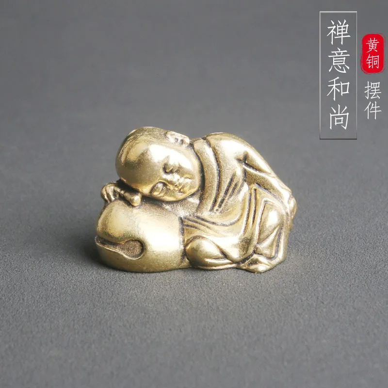 Pure brass Zen style small monk tabletop small sand Buddha bronze carving crafts, tea pet decorations, study paper weights