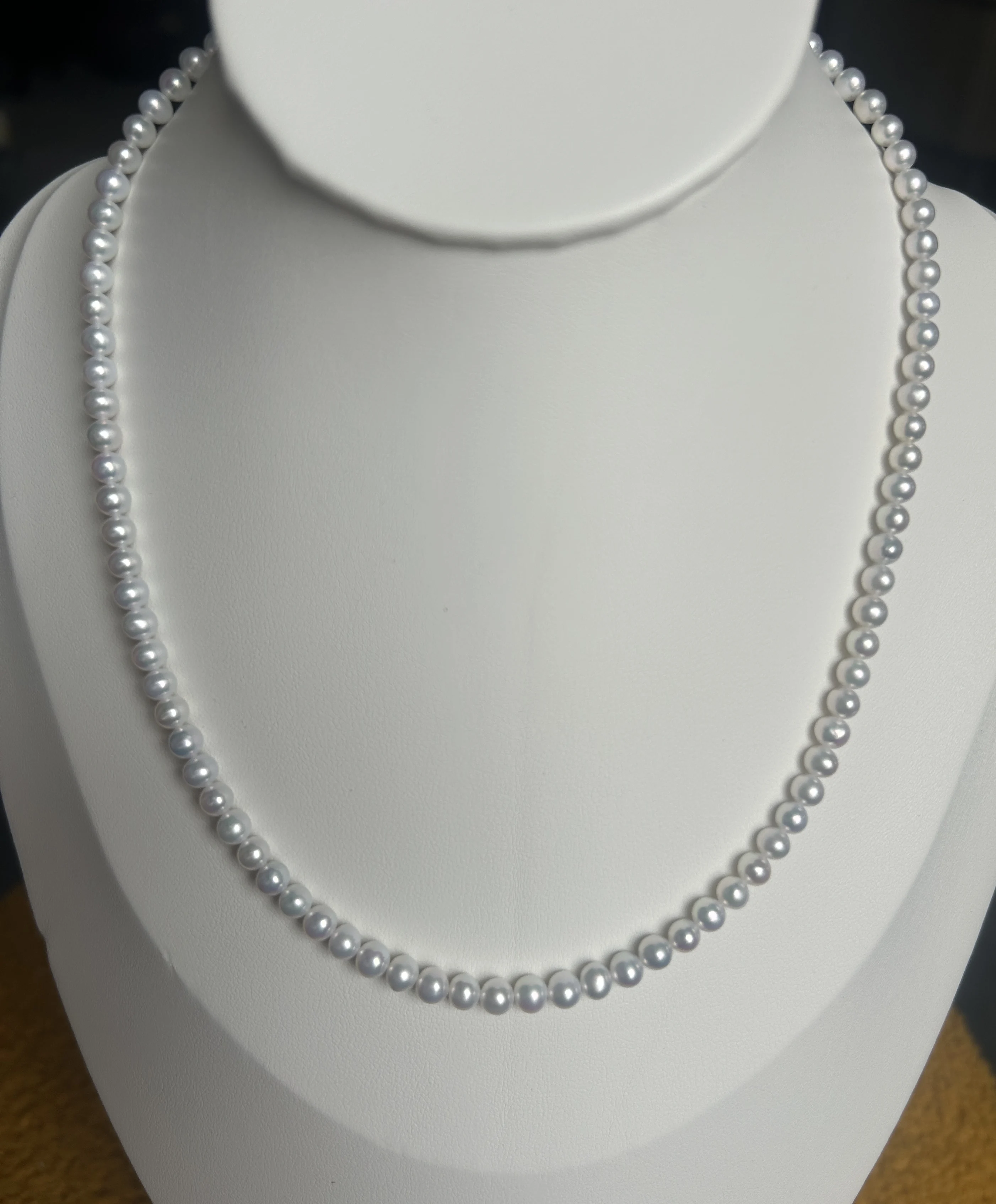 

Ожерелье из круглого высококачественного натурального пресноводного жемчуга диаметром 4-5 мм, почти безупречное, уровень блеска АААА, праздничный подарок для мамы, фр.