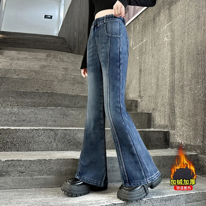 بنطلون جينز متوهج للفتيات ذو طبقات أمامية عمودية من قماش الدنيم مع مقاس مرن مناسب للأعمار من 7 إلى 14 عامًا عصريًا