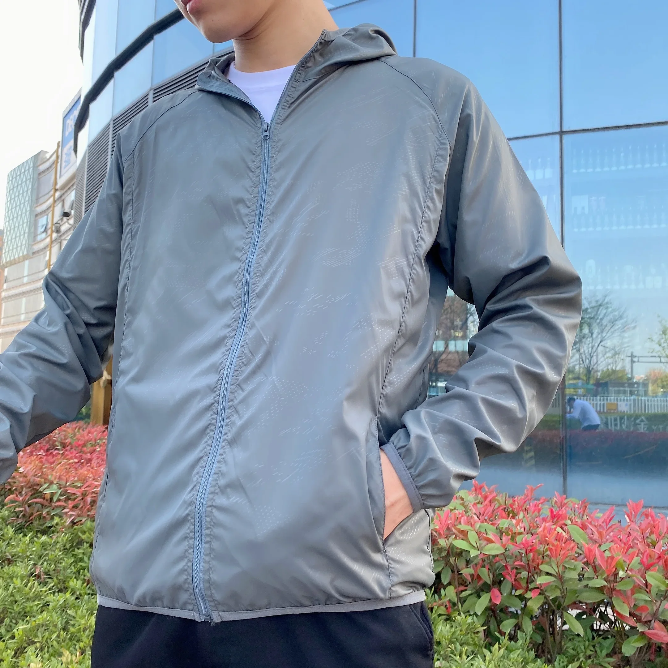 

Fashion Casual Jacket Anti-scratch Windbreaker Jacket Pockets Men Ultra Thin Sun Protection Coat Versatile Fishing Clothes
