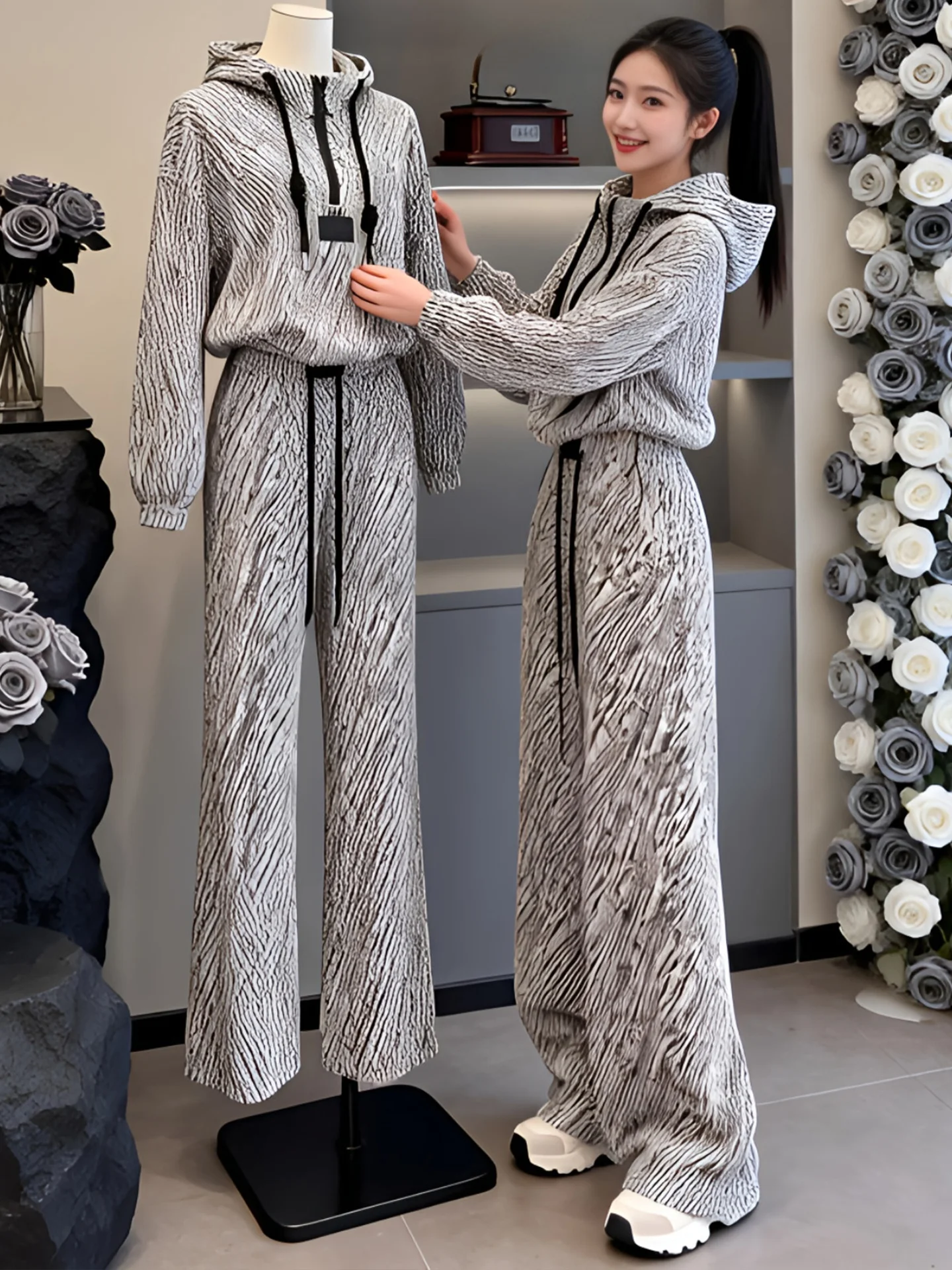 

Fashionable Sportswear Set Women's Autumn Winter High Waist Wide Leg Pants Casual Hoodie Two Piece Set Youthful Looking
