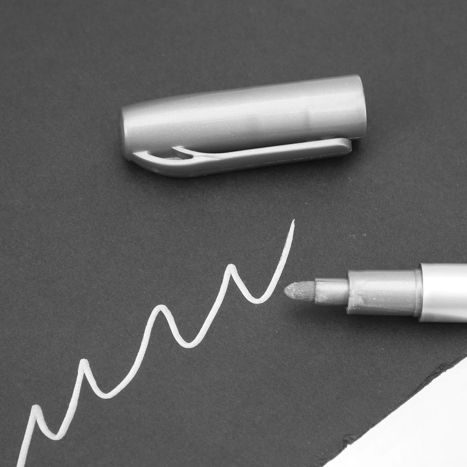 

10Pcs Durable Oil Based Paint Pens for Ceramic Arts and Crafts Projects Paint Markers Blue Ink Pens Fine Point