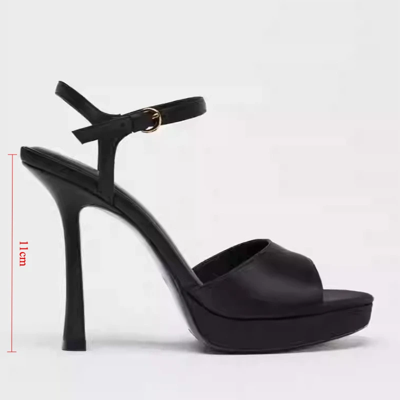 حذاء نسائي بكعب مكتنز من الساتان ذو نعل سميك، أنيق بلون سادة ومريح لحفلات الزفاف والمكتب