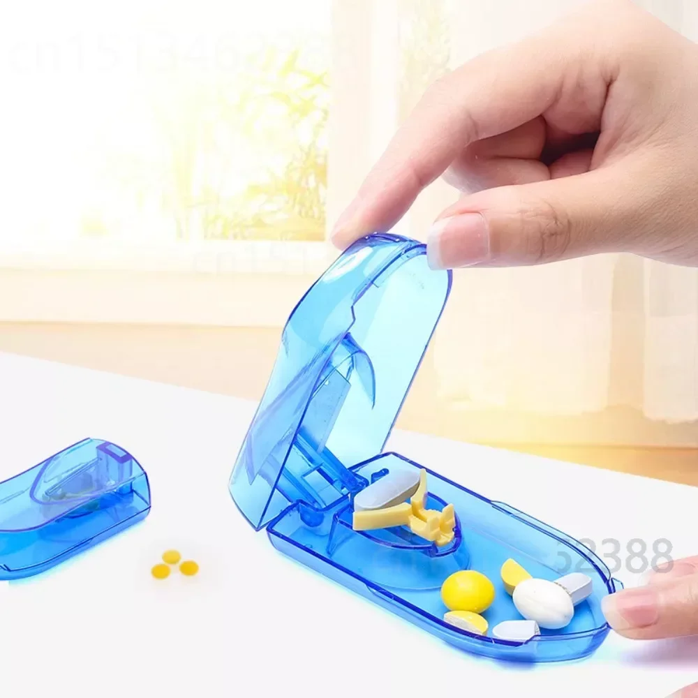 

таблетница, резак для таблеток, ящик для хранения таблеток, разделитель для лекарств, разделитель для таблеток, чехол для хранения таблеток, медицинский чехол для лекарств