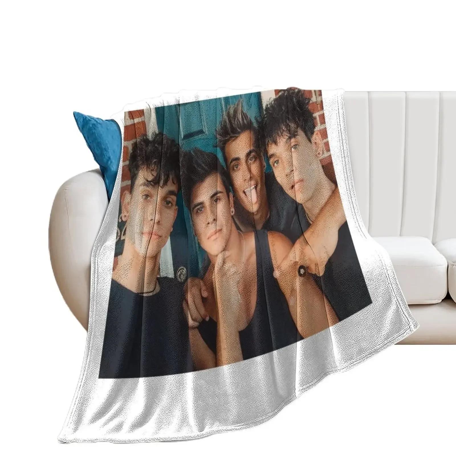 

Dobre Brothers Throw Blanket Single decorative Blankets