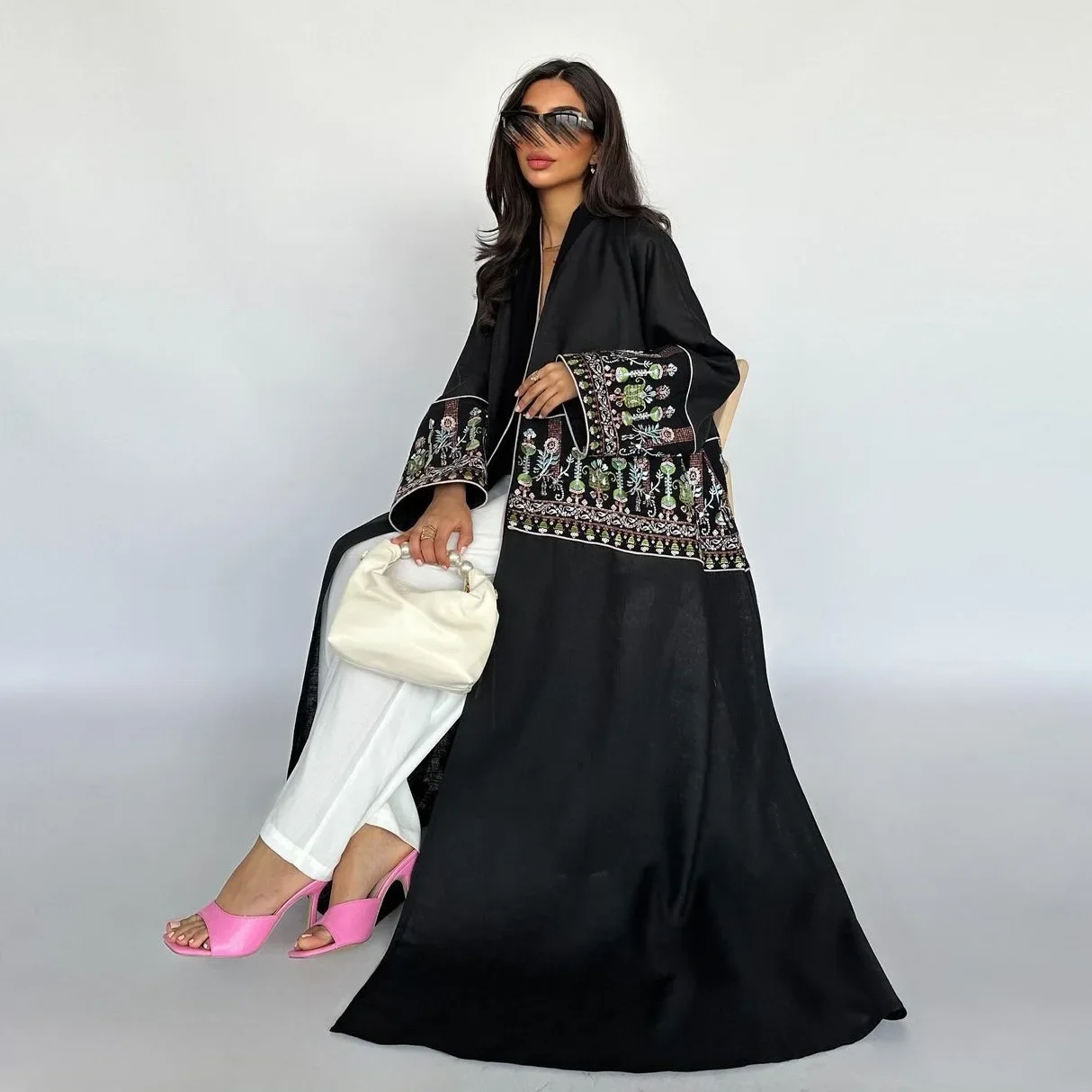 

Elegant Muslim Embroidery Cardigan Women Eid Kebaya Abaya Dress Dubai Saudi Modest Clothing Islamic Turkey Open Abayas Ramadan
