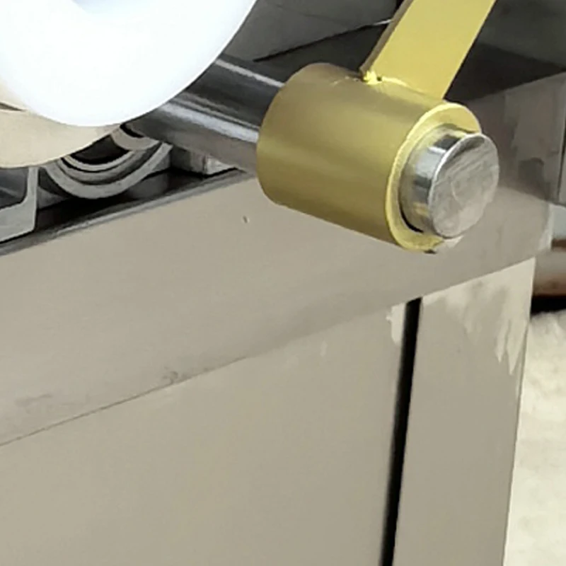 

Автоматическая машина для обсыпки сахаром, полировочная машина для таблеток типа «водяной каштан», машина для обсыпки орехов, арахиса и конфет сахаром