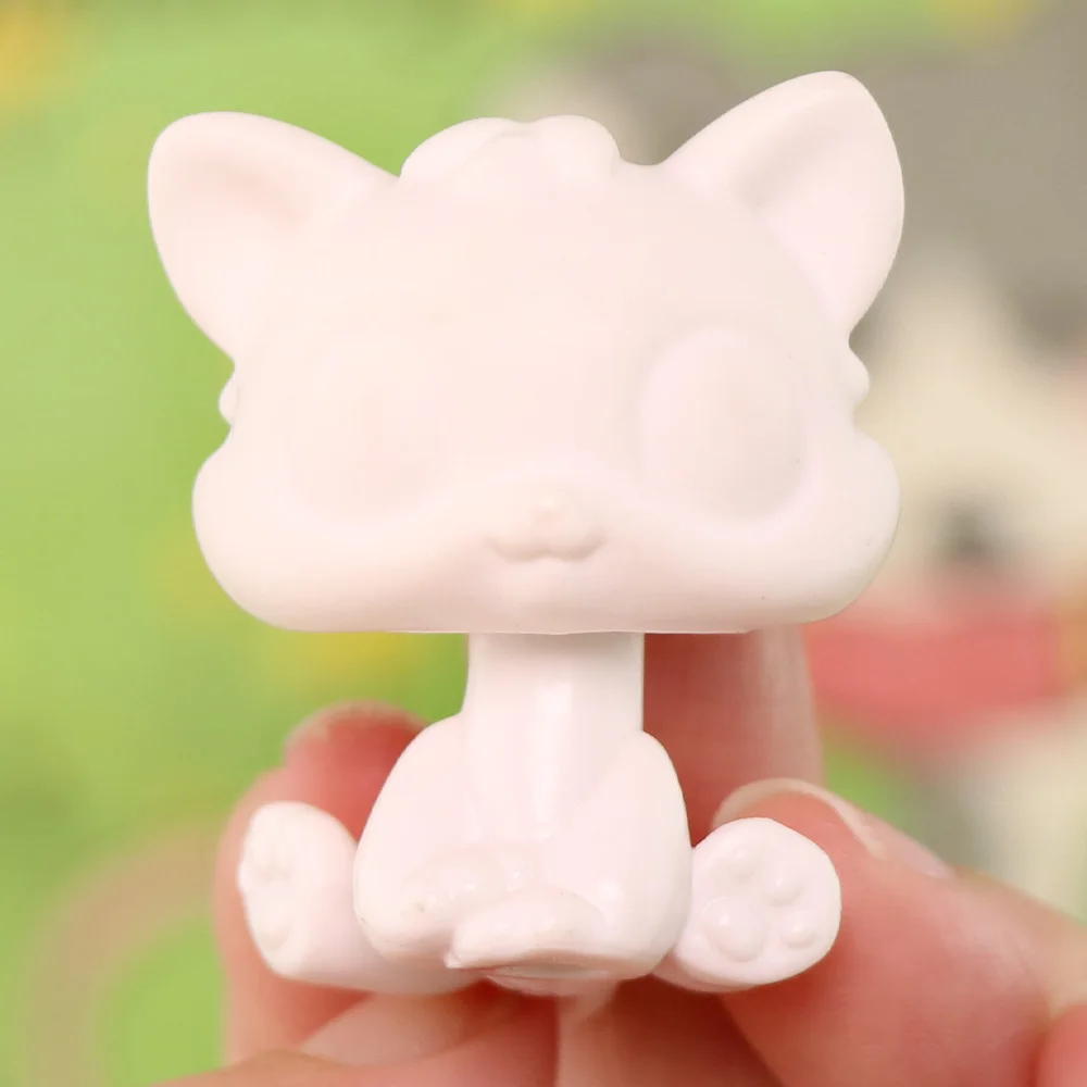 

﻿5Pcs LPS Mini Pet Shop Rare Animal White Base Kitten Paint Parent Child Interactive Bobble Head Toys Give Gifts to Childre