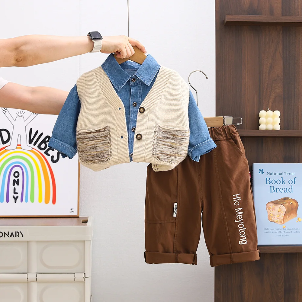 Childrens Clothing Baby Boy First Christmas Outfit Spring Autumn Double Pocket Sweater Vest + Denim Shirts + Pants Boys Suit Set