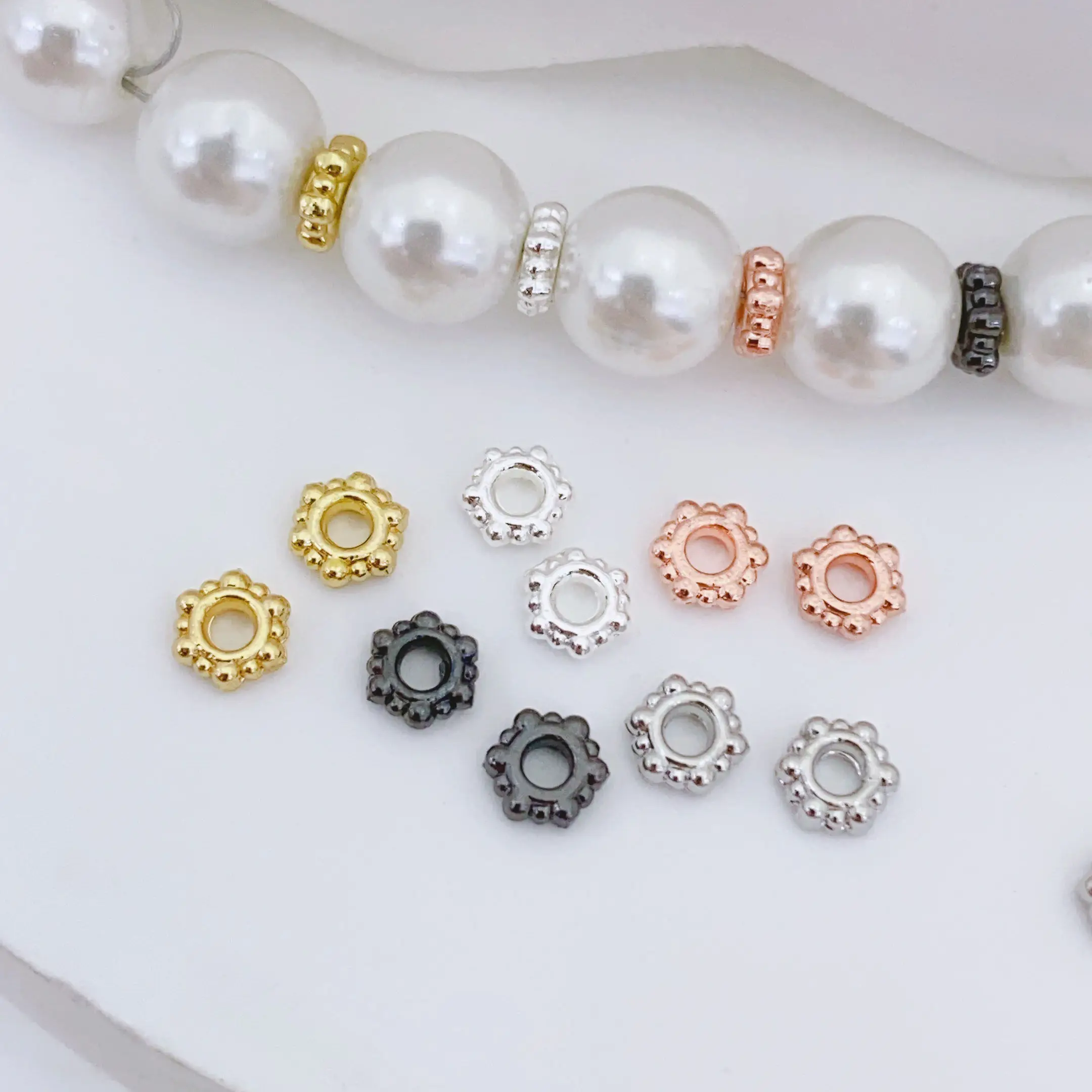 

30pcs Copper Plated 18K Gold Large Hole Snowflake Spacer Bead Accessories DIY Beaded Bracelet Necklace Jewelry Making Materials