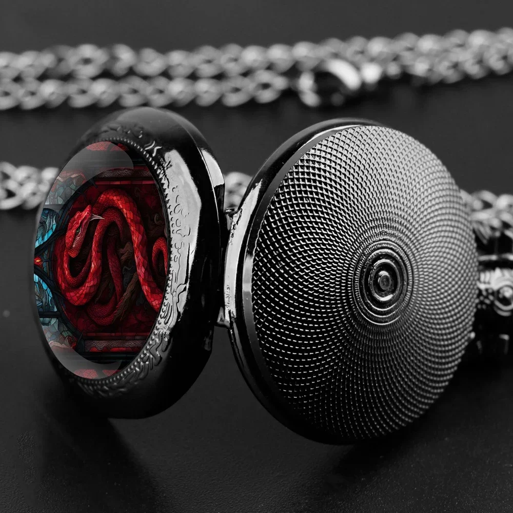 ของขวัญที่สวยหรูสีแดงงูออกแบบแก้วโดมนาฬิกาพ็อกเก็ตควอตซ์พร้อมห่วงโซ่ที่ทนทานและตัวเลขโรมัน Dial ผู้ชายผู้หญิงของขวัญที่ไม่ซ้ํากัน