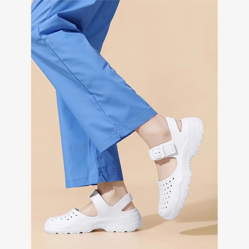 

Летние дышащие женские сандалии с перфорацией, на плоской подошве, с мягкой подкладкой, противоскользящие, удобные, не утомляют ноги.