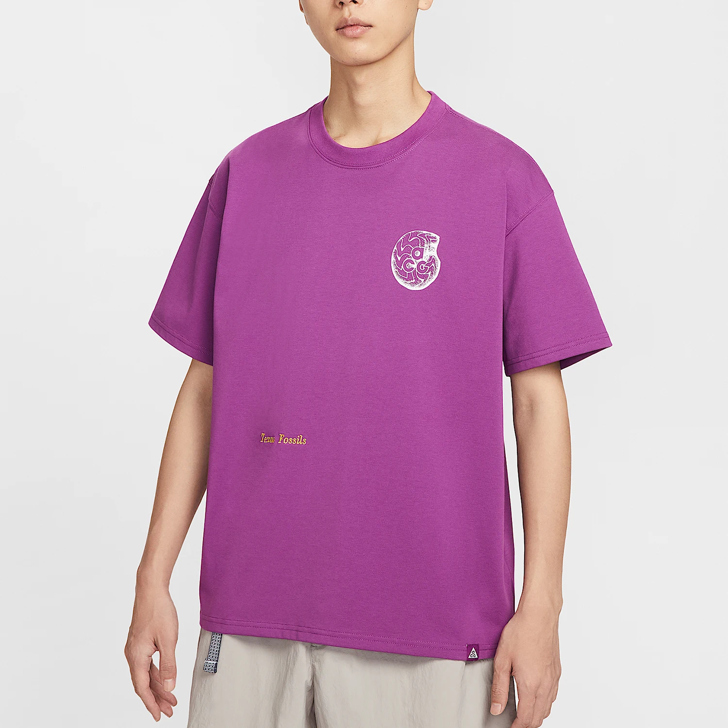 

Nike genuine ACG Men's Training Breathable Fashion Short Sleeve HV1297-505