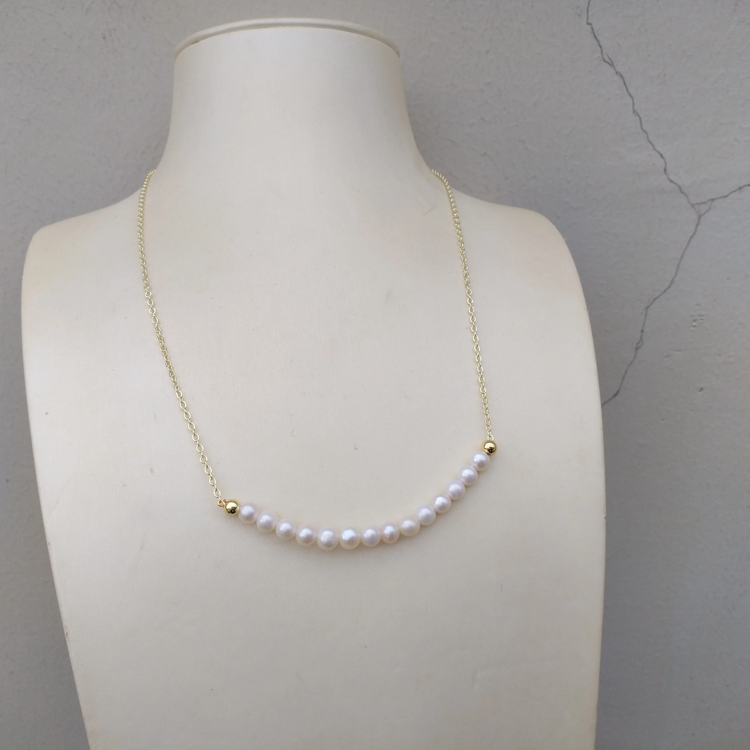 

New AAA+ 3-4mm Natural AKOYA White Round Pearl Pendant Necklace We specialize in pearl jewelry.