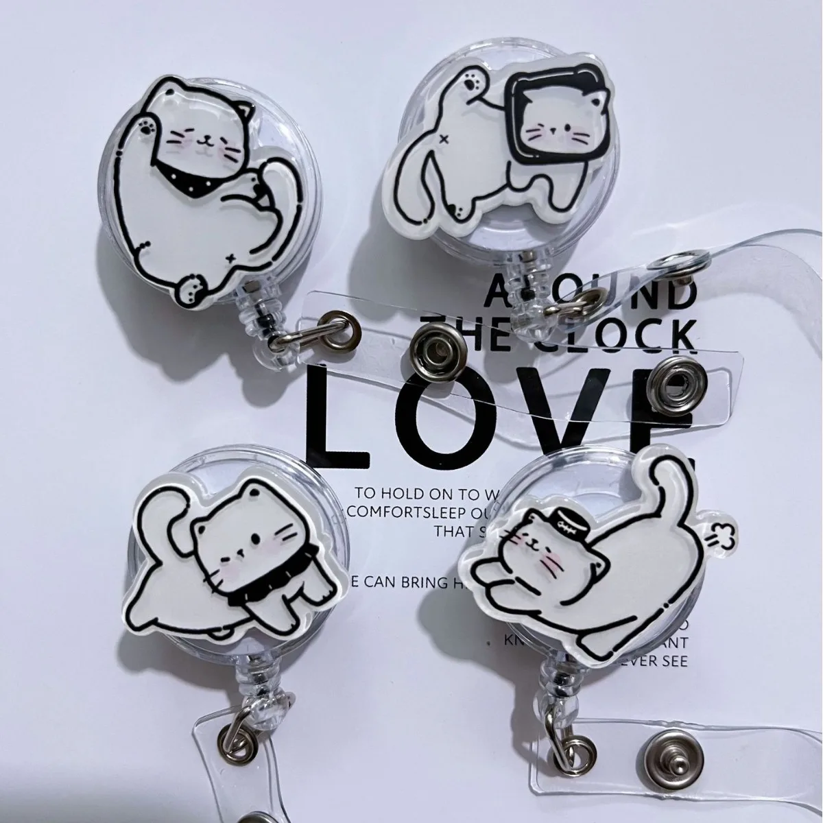 New Arrival 1 Piece Acrylic Retractable Nurse Badge Reel Cute Anime Cat Student Doctor ID Card Holder Keychains Lanyard