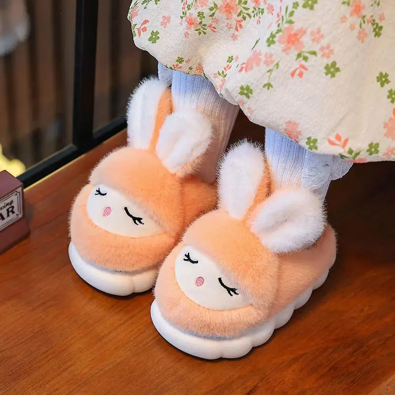 2024 Winter Kinderen Baotou Cartoon Katoen Slippers Jongens En Meisjes Zachte Zool Antislip Pluche Warme Thuis Slippers Pluizige slippers