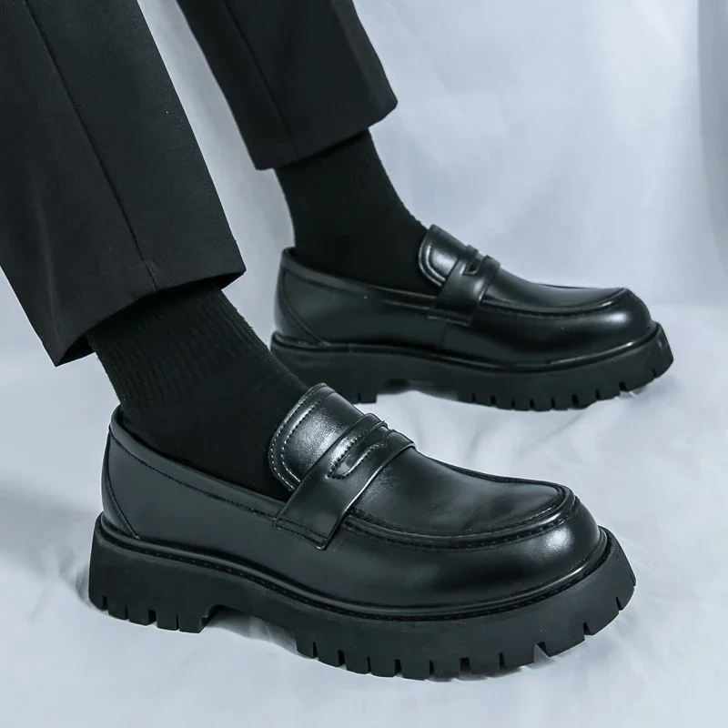 

New Men Business Loafers Thick-soled Breathable Comfortable Fashionable Small Leather Shoes Gentleman Social Shoes Size 38-46