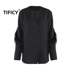 Autumn Fashion Blazers Women's V-neck Suit with Patchwork Fur Stripe Personality Jacket and Small Suit Coat Top