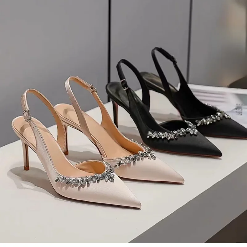 أحذية للنساء 2025 مشبك حزام المرأة عالية الكعب مثير مضخات الحفلات النساء كريستال أشار تو الكعوب الضحلة رقيقة صندل سيدات #1