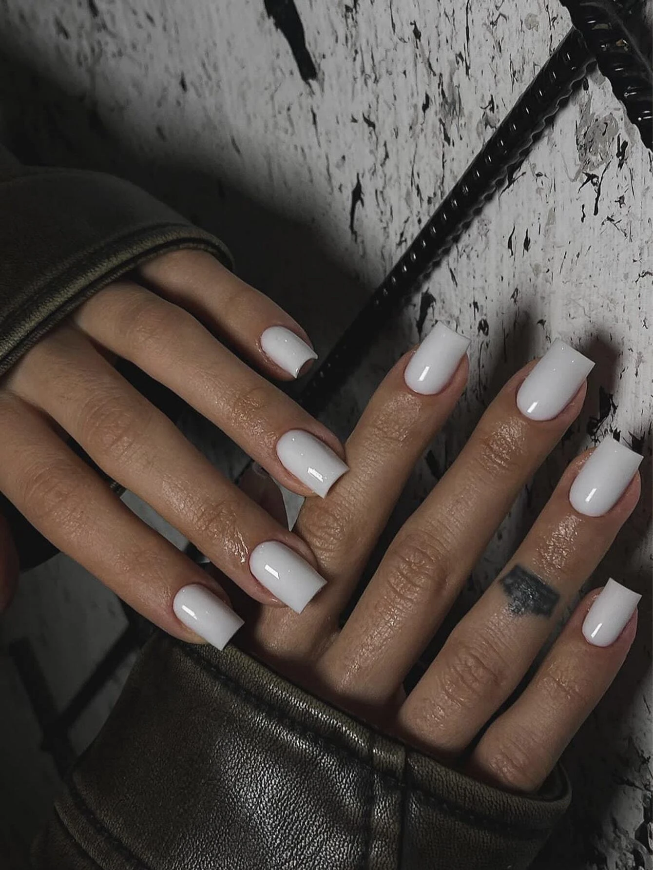Variant: WHITE
