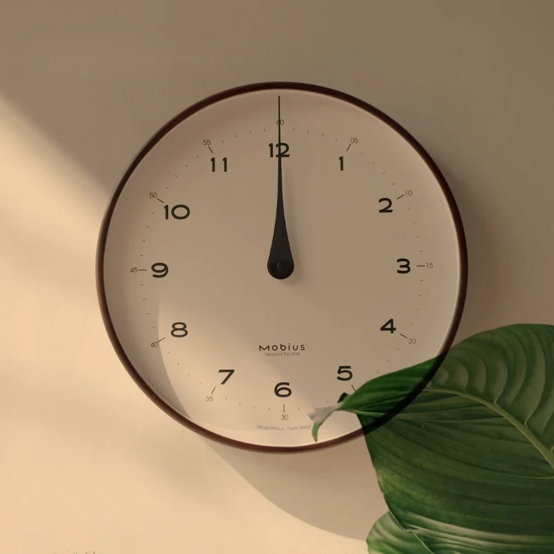 European Wall Clock Elegant Living Room Coffee Corner Decoration Decor Electronics Wood Modern Design Decoracion Para El Hogar