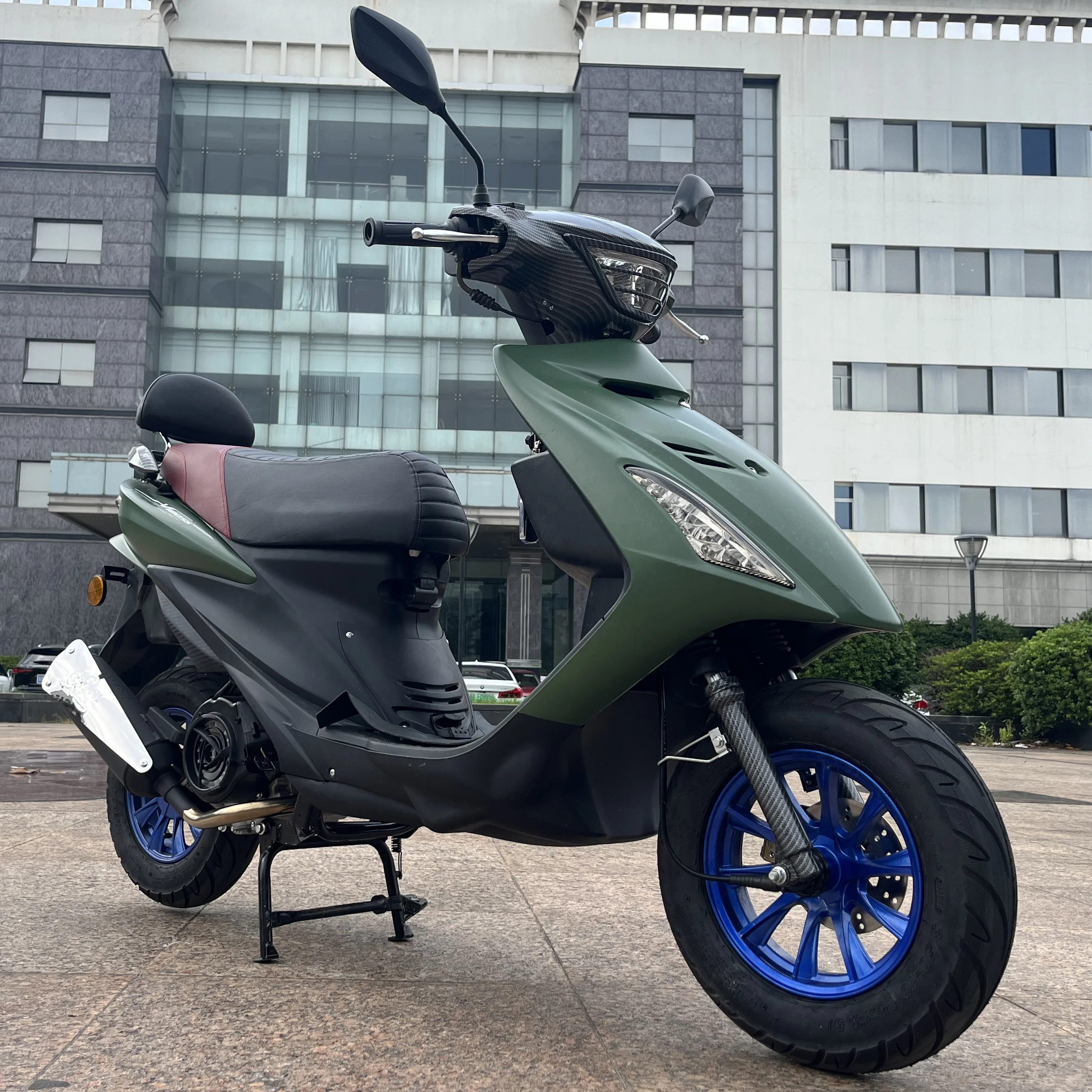 China-made Scooter Innovative Design V180 SS Address Air Cooled Engine Street Legal V 150 Gasoline Scooter