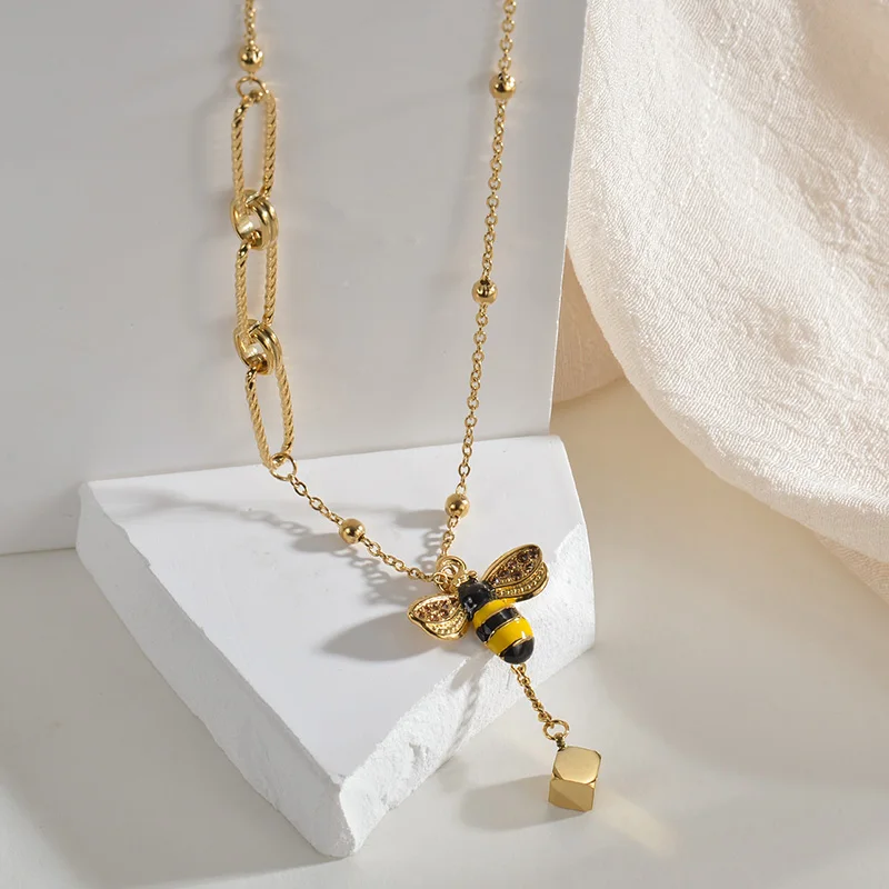 Stainless Steel Necklace Gold Color Insect Bee Charm Pendant Classic Gift Couple Jewelry For Women Wen