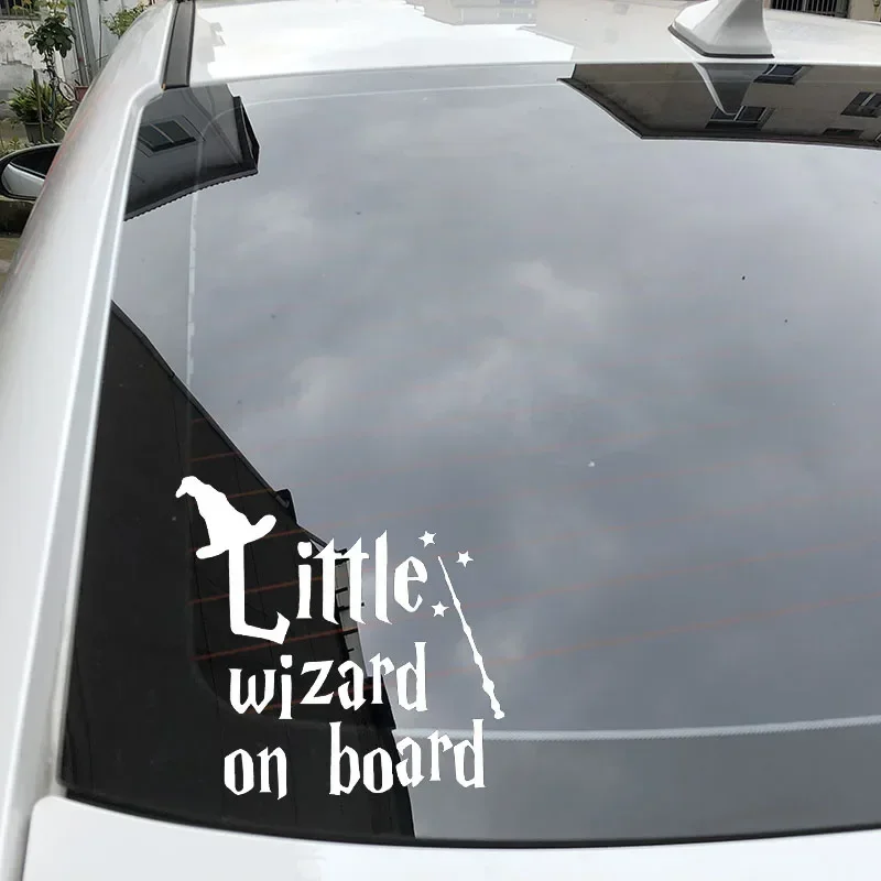 LITTLE WIZARD ON BOARD Naklejka na tylną szybę samochodu Naklejki winylowe 17,8 cm * 17,5 cm — zdjęcie 5