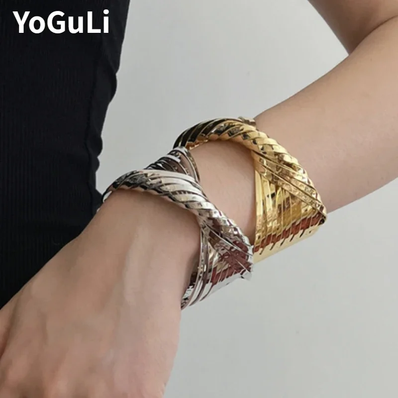 

Modern Jewelry European and American Design Metal Irregular Open Bracelets For Women Party Gifts Exaggerative Accessories