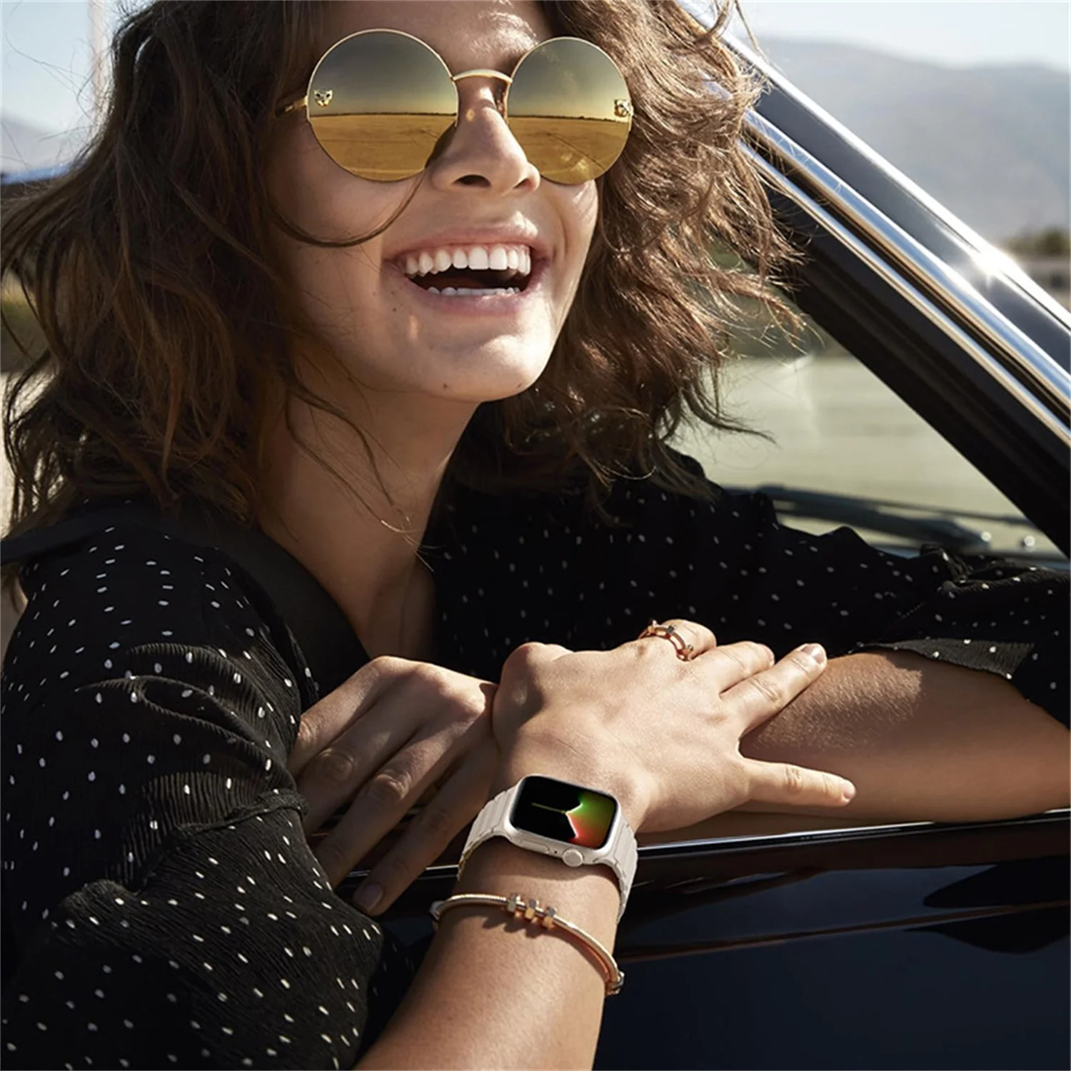 

Suitable for iWatch watch straps 1-9/S10, universal and freely adjustable dual color magnetic suction Apple silicone strap