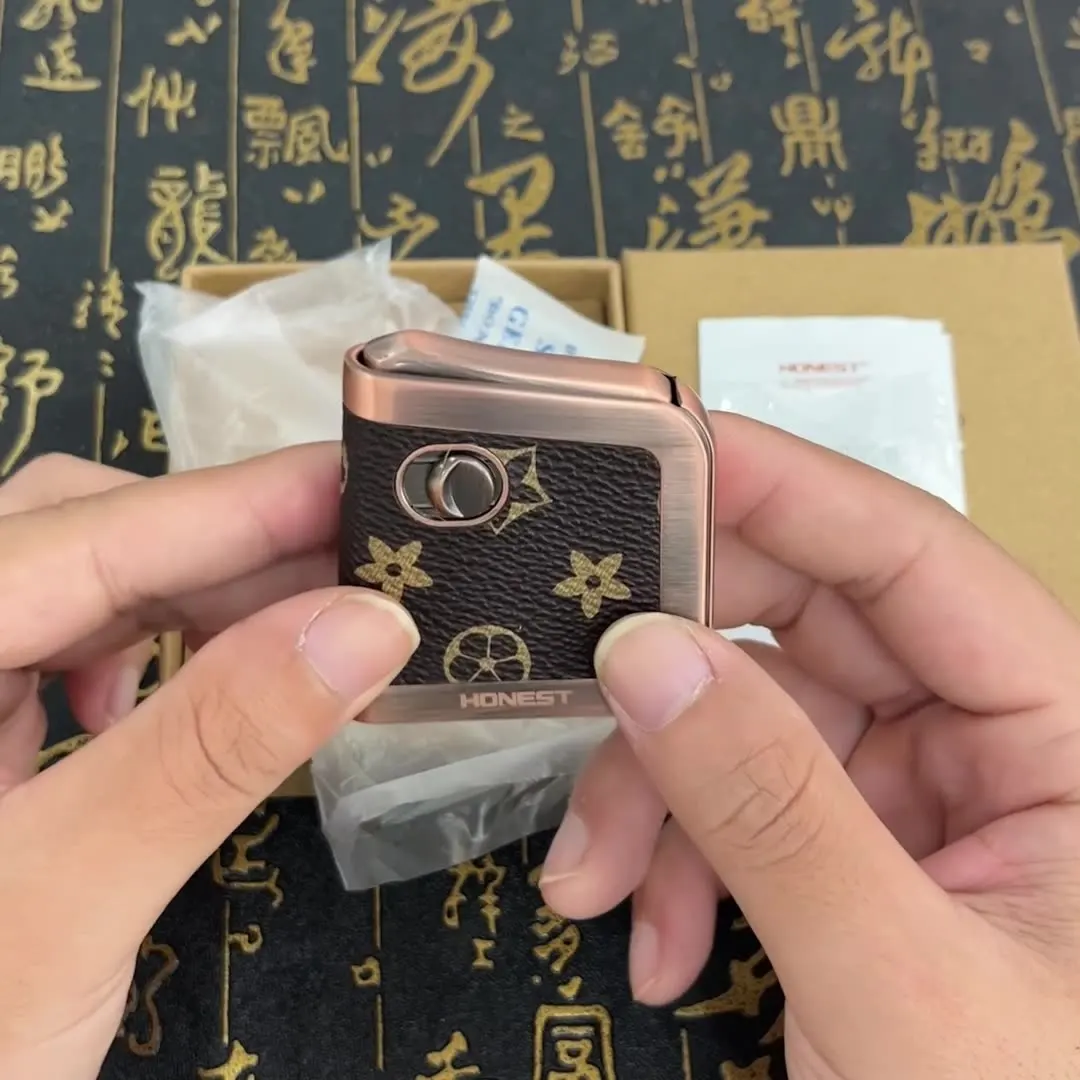 

HONEST кожаная металлическая зажигалка в стиле ретро, креативный дизайн, портативная уличная ветрозащитная зажигалка, мини-подарок красоты