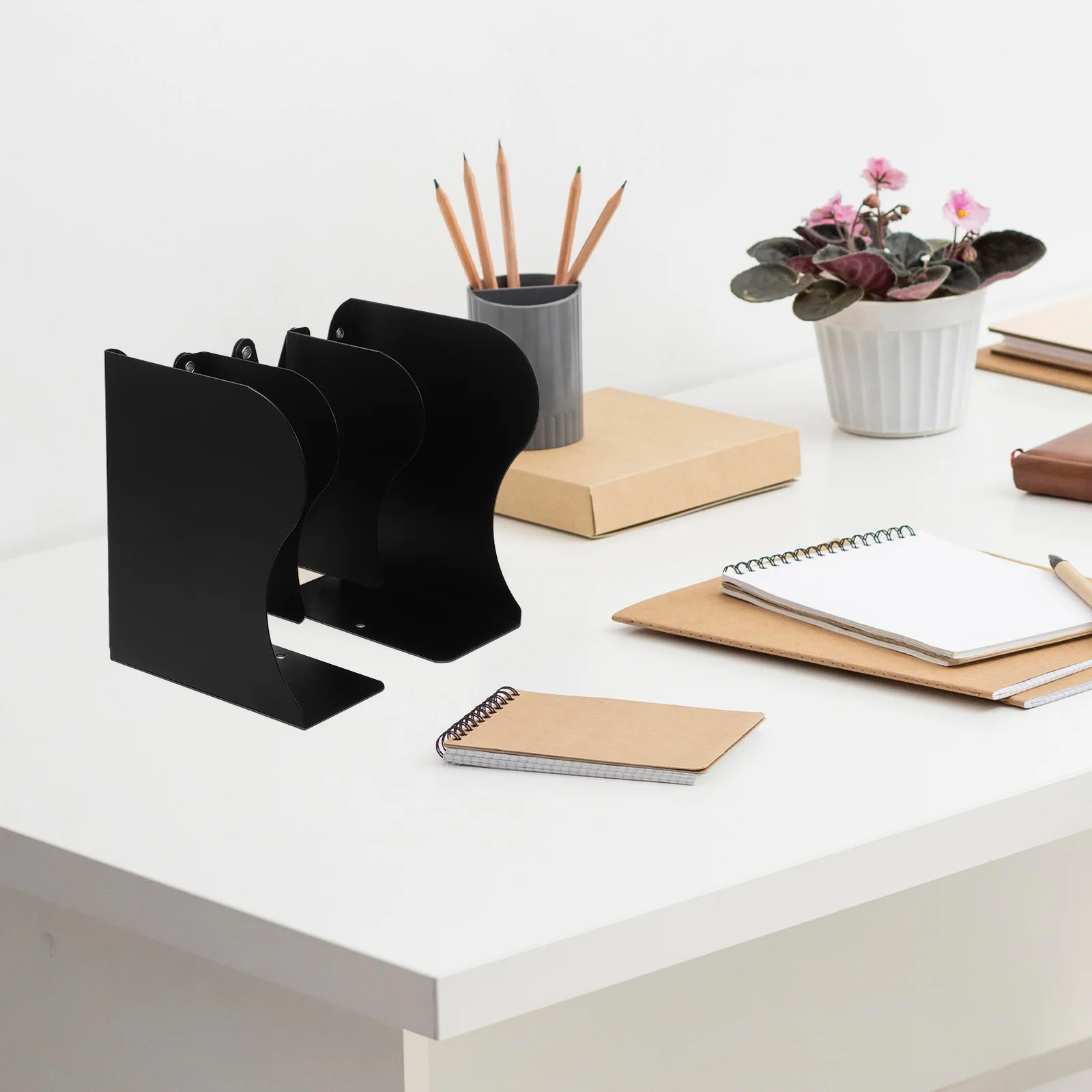 

Expandable Bookend Adjustable Metal Book Holder for Desk Desktop Bookshelf Organizer Retractable Bookends Decorative Book Shelf