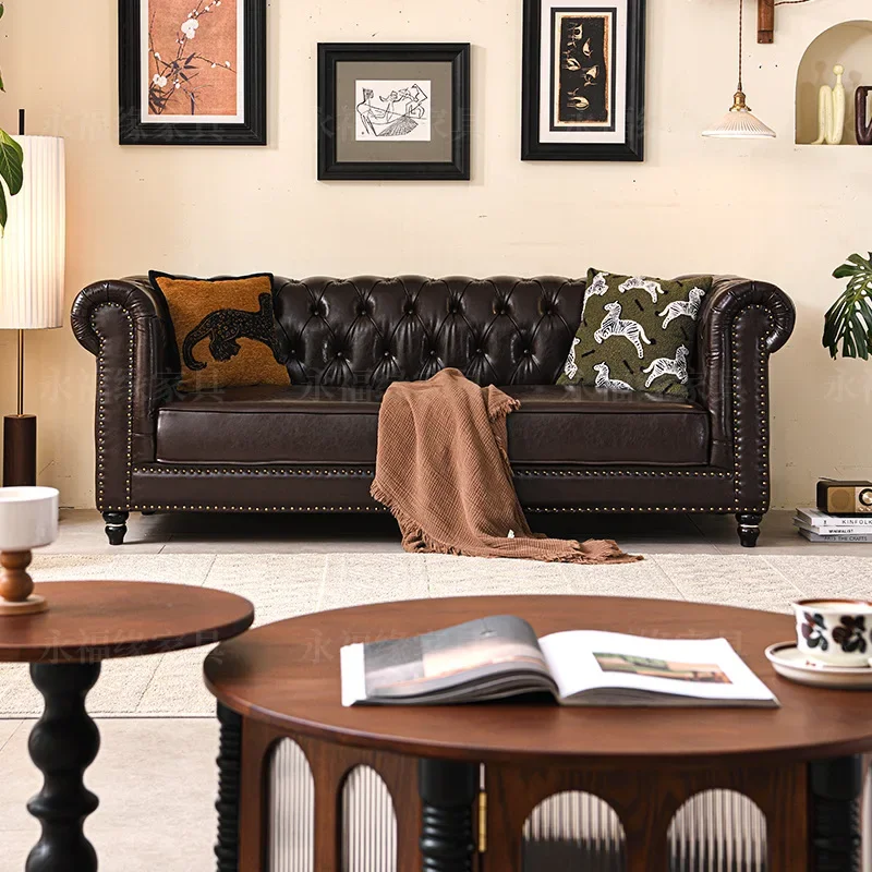 

.French Retro Leather Sofa Classic Buckle Design Three-person Sofa High-end Living Room Antique Oil Wax Leather Combination.