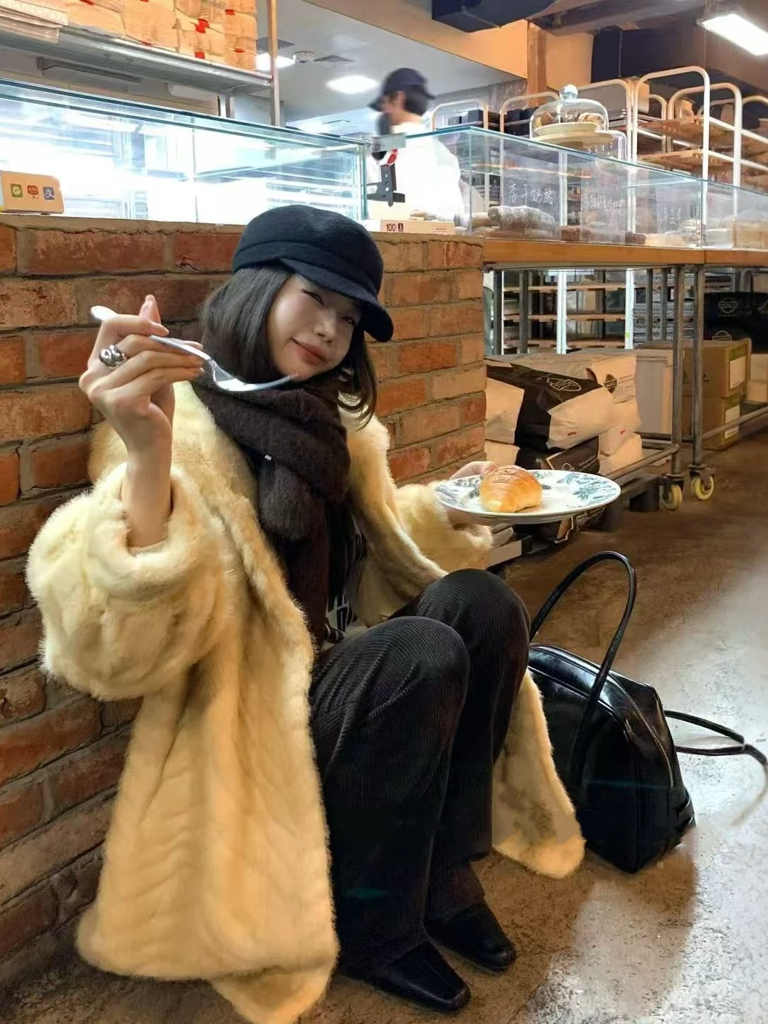 Ele Fem Golden Le Mink Jaet 2025 invierno nuevo Sle Inteated piel y piel abrigo cálido de lujo ecológico para mujer