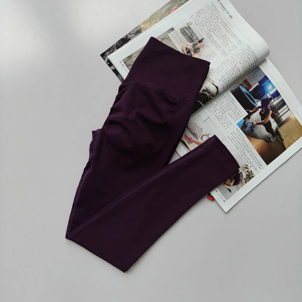 Nahtlose Damen-Gym-Leggings mit hoher Taille, Push-Up-Yoga-Sportleggings, hochelastische Fitness-Laufhosen, Hüftlift-Gymwear – Detail 23
