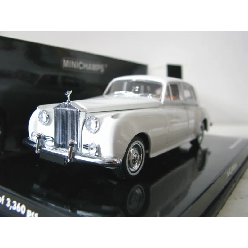 

Diecast MINICHAMPS 1:43 Scale Rolls Royce Silver Cloud Ⅱ1960 Alloy Car Model