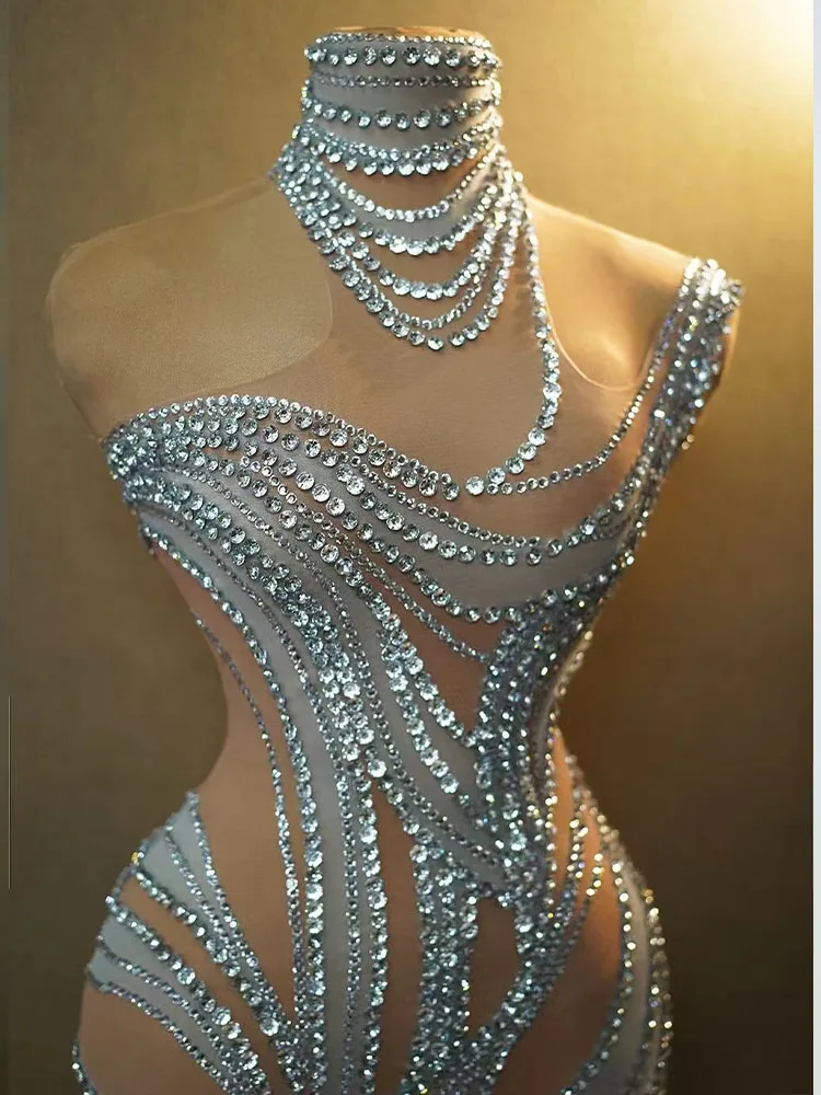 High Quality Hot Diamond Sexy Hanging Neck Elastic Wrap Buttocks Dress 2024 New Fashion Custom Women\'S Clothing