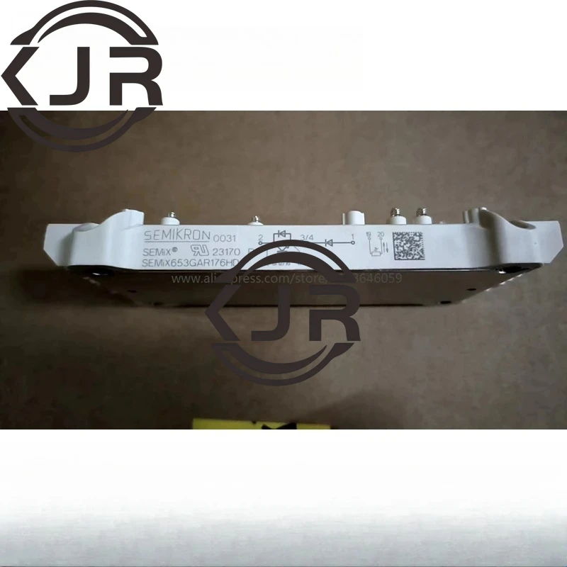 

SEMiX703GAL126HDs SEMiX703GAR126HDs SEMiX653GAL176HDs SEMiX653GAR176HDs IGBT Module New Original